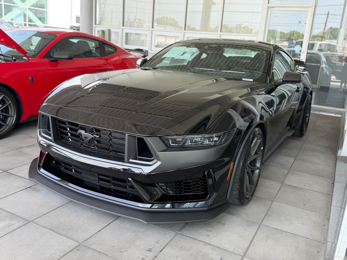 Ford Ford mustang dark horse 2026