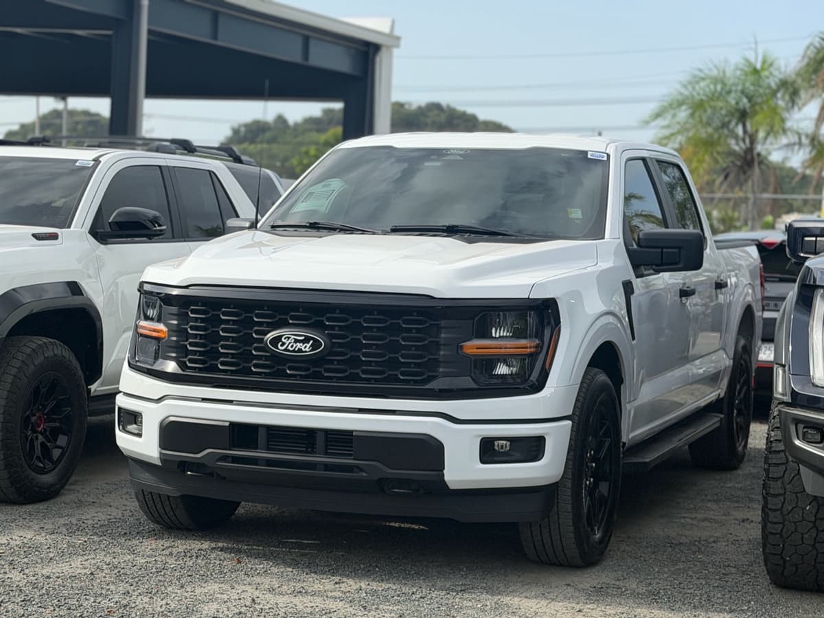 Ford 2024 ford f-150 stx